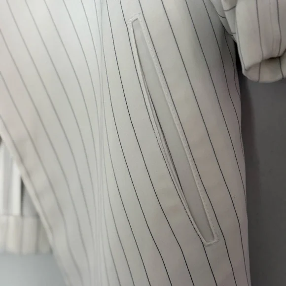 Rachel Zoe White Pinstripe Blazer Jacket Size M Open Front 3/4 Sleeve - Picture 6 of 7
